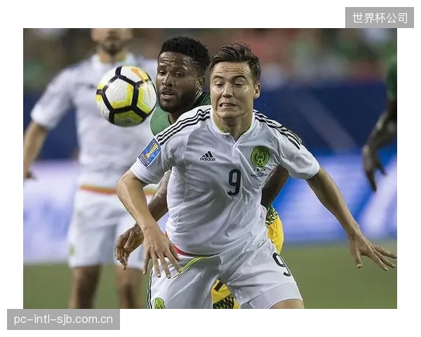 布鲁斯或将延续非洲杯成功的3-4-2-1体系，利用中场人数优势与墨西哥队争夺控制权。